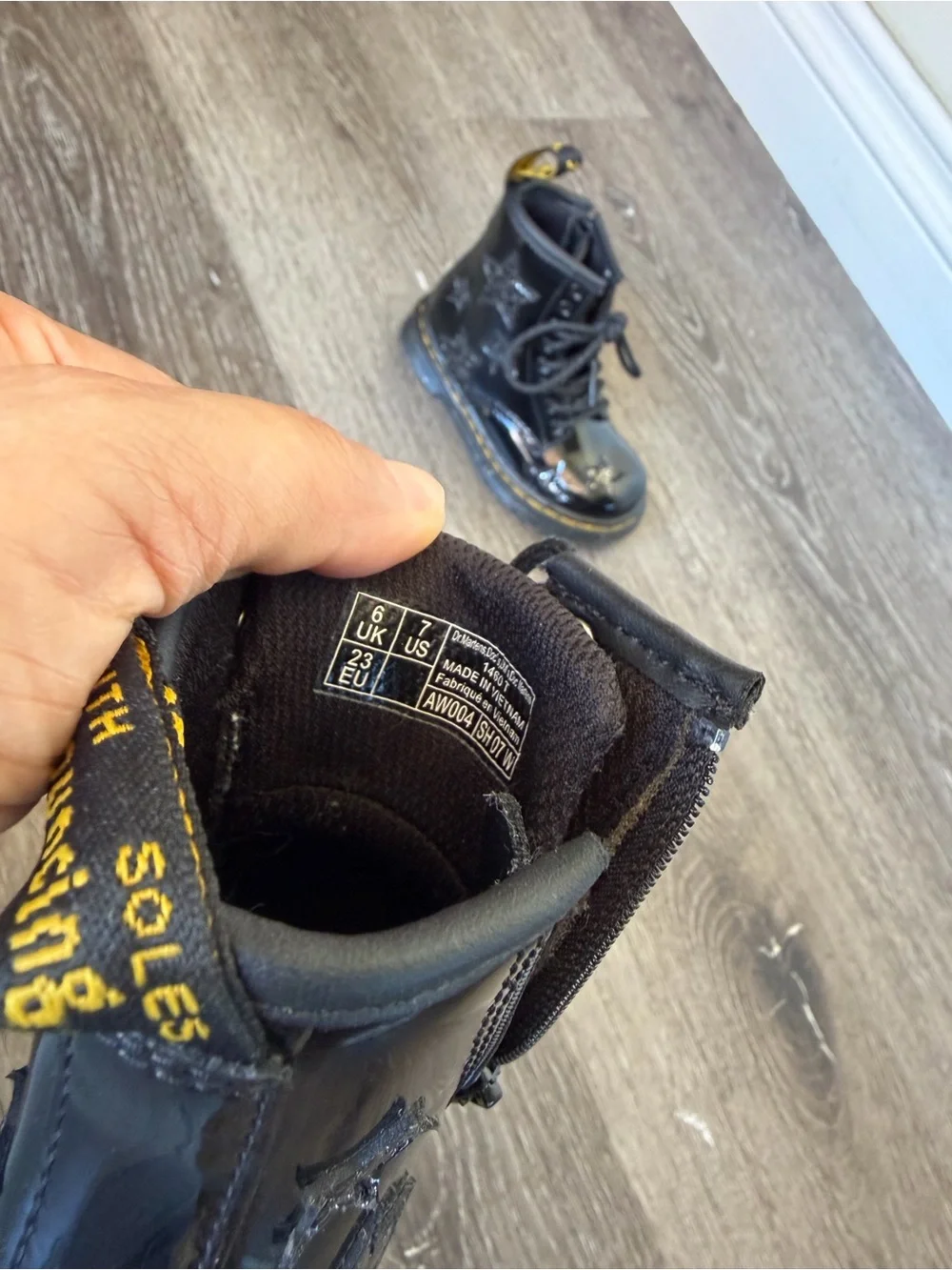 Dr. Martens Kids Black Patent Star Combat Boots
